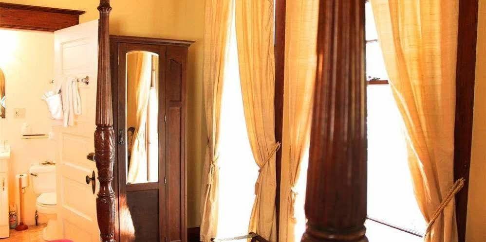 Evas Escape At The Gardenia Inn Σαν Αντόνιο Εξωτερικό φωτογραφία